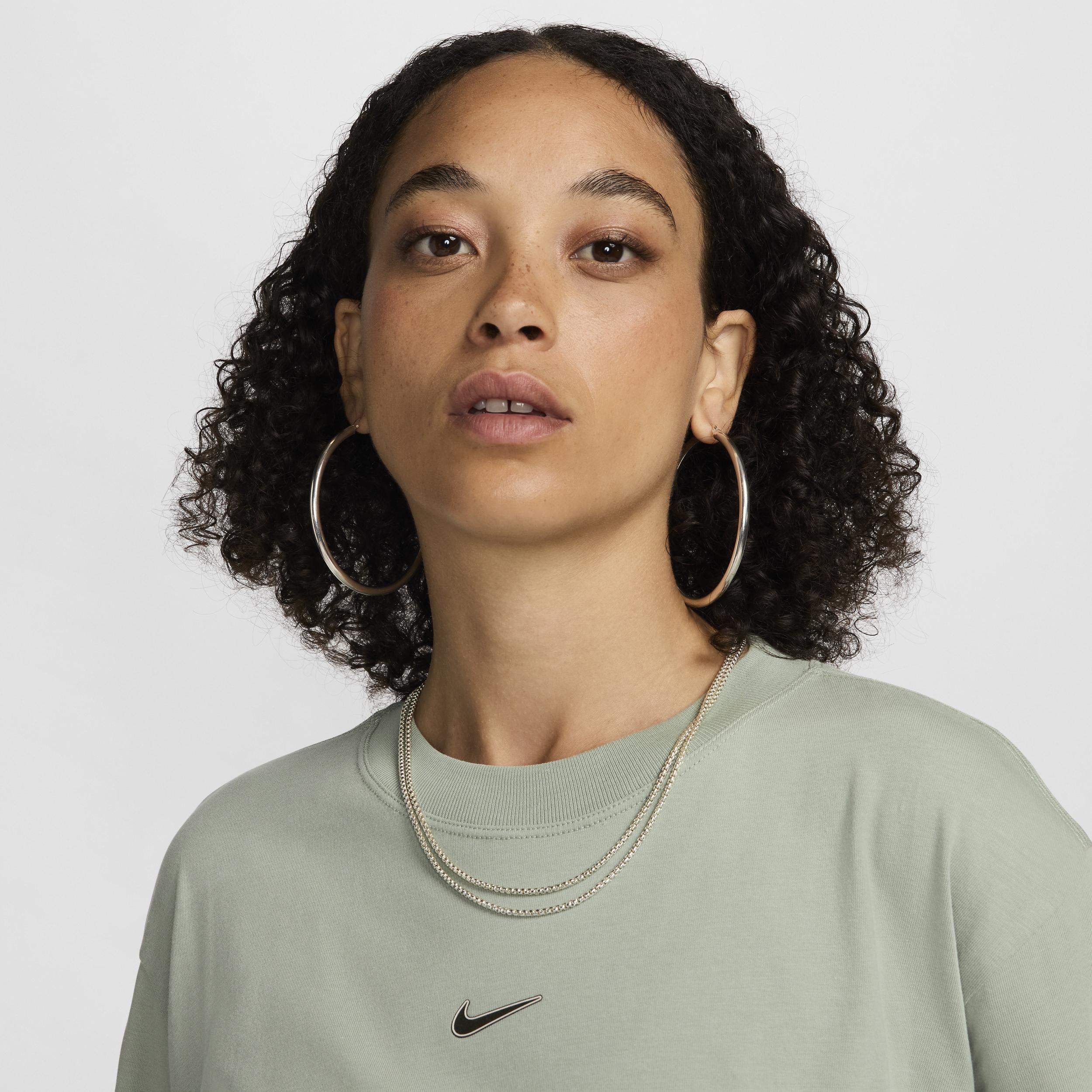 Nike Sportswear Women's Loose Long-Sleeve T-Shirt Product Image