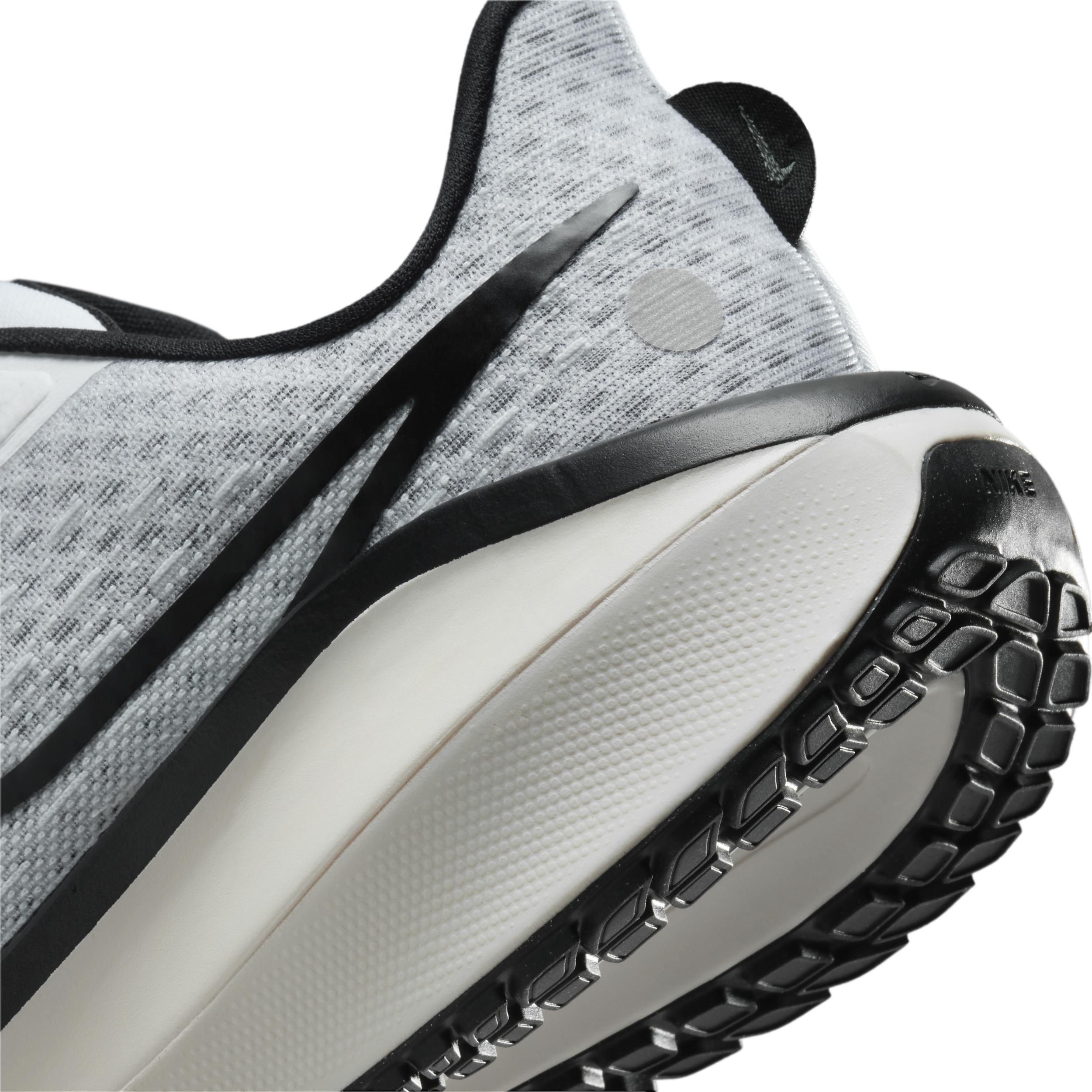 Nike Women's Vomero 17 Road Running Shoes Product Image