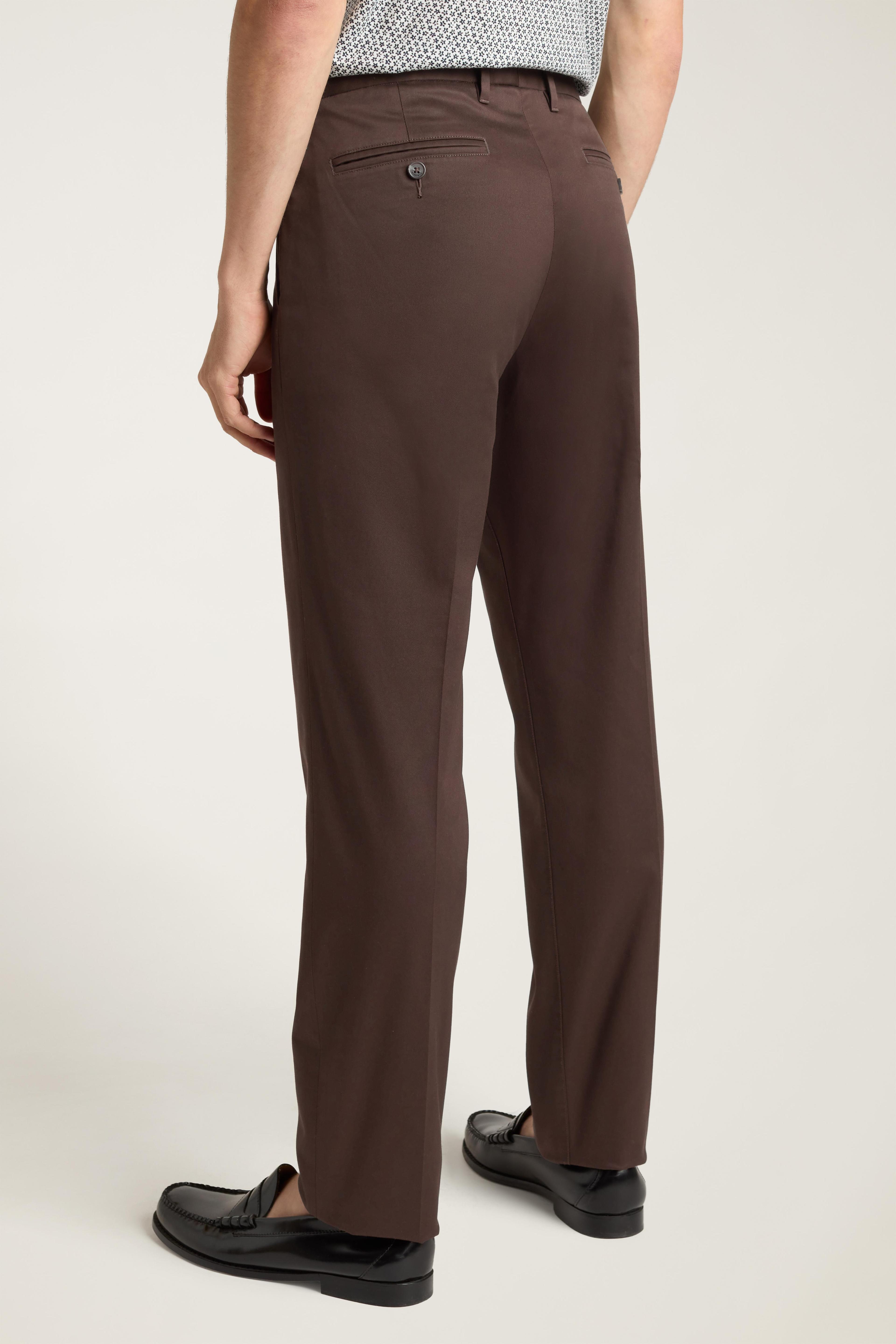 Weekday Warrior Dress Pants Product Image