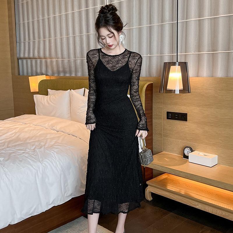 Long-Sleeve Round Neck Lace Midi A-Line Dress Product Image