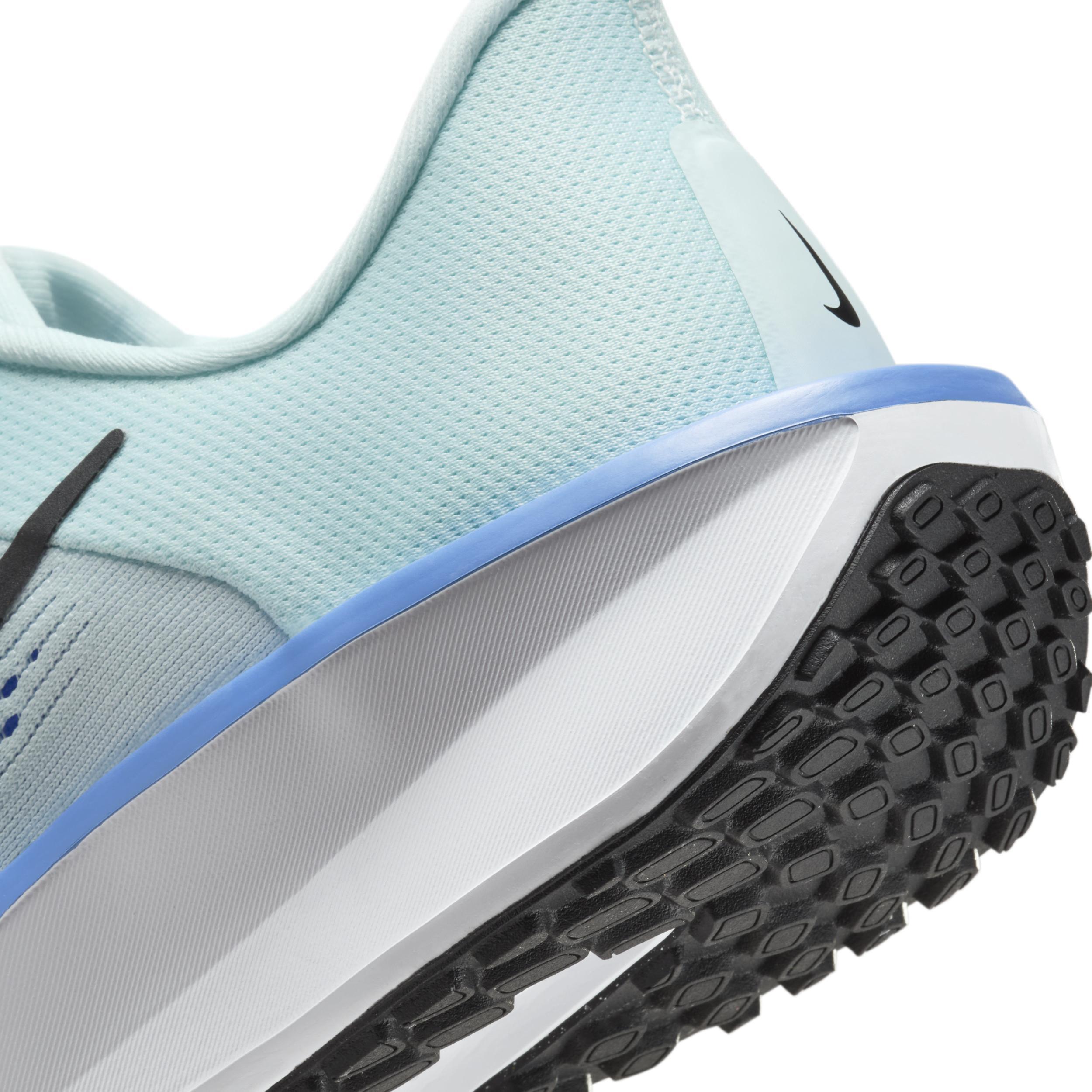 Nike Women's Quest 6 Road Running Shoes Product Image