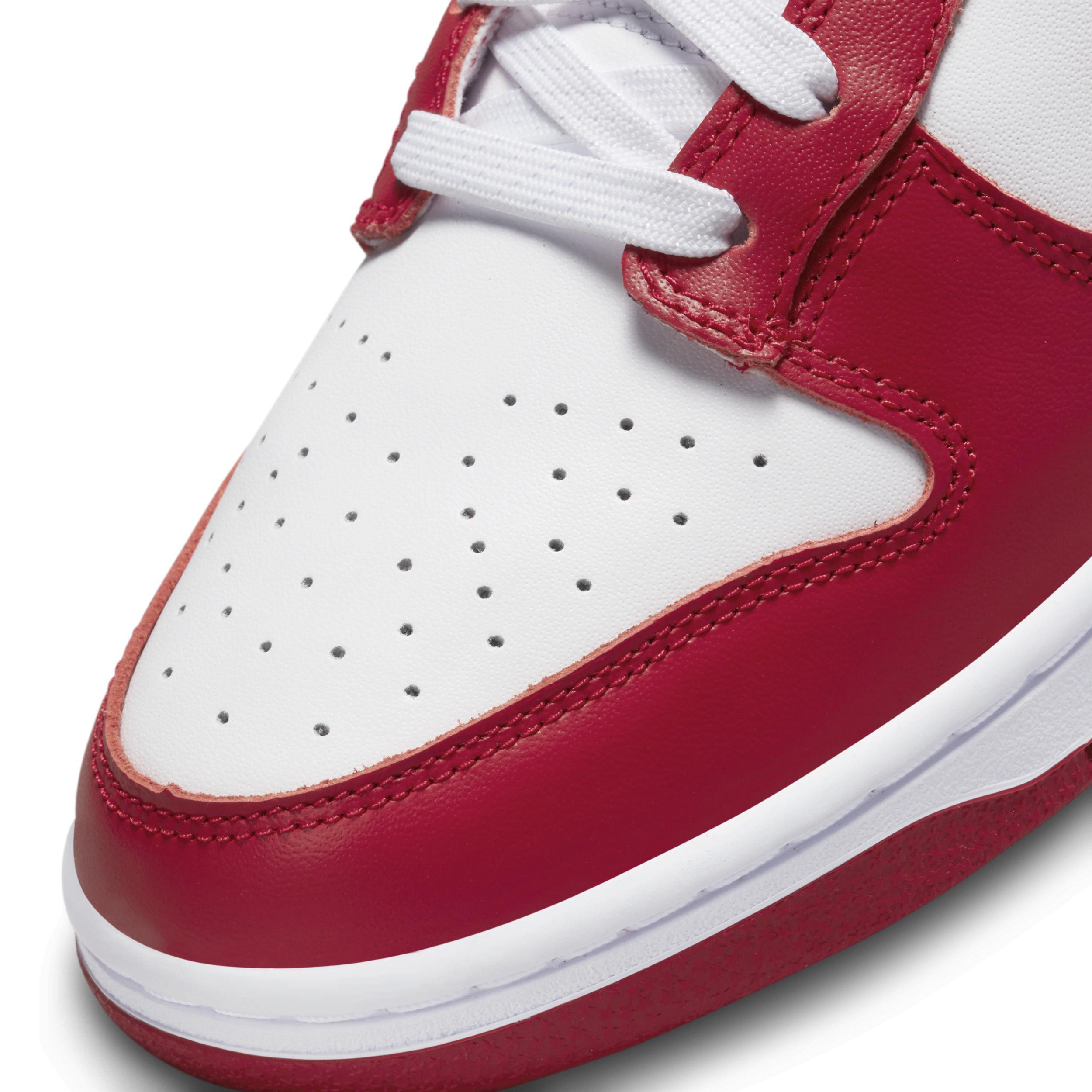 Nike Men's Dunk Low Retro Shoes Product Image