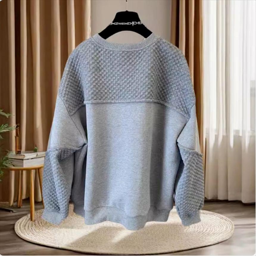 Round Neck Plain Applique Sweatshirt Product Image