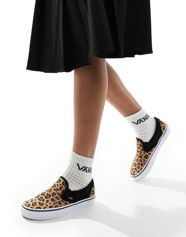 Vans Classic Slip-On sneakers in leopard print Product Image