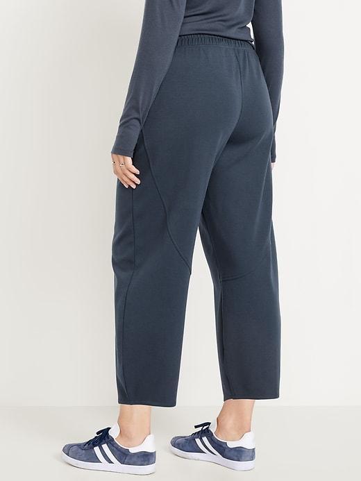 High-Waisted Dynamic Fleece Barrel-Leg Pants Product Image