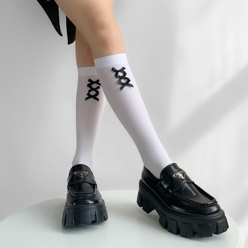 Bow Accent Knee High Socks Product Image