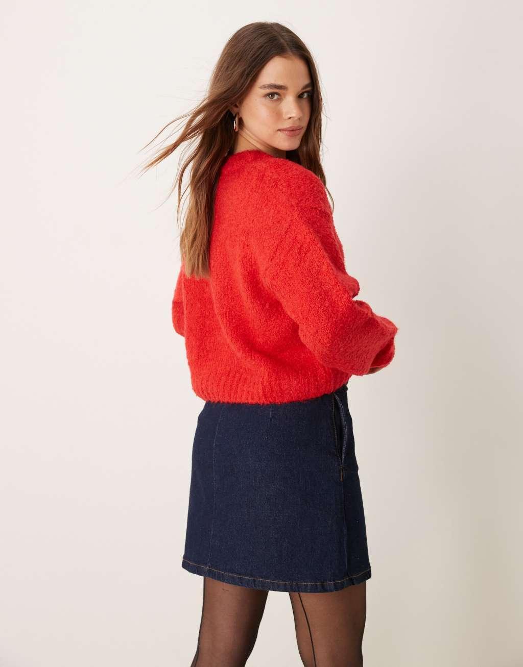 Glamorous chunky boxy crop knit cardigan in red Product Image