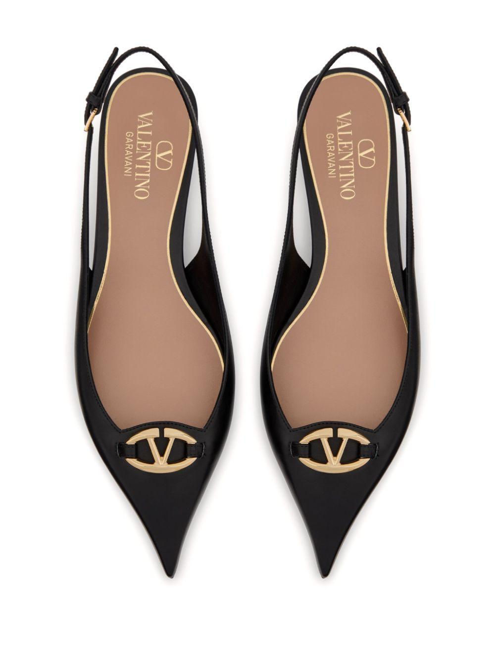 VLogo Signature leather pumps Product Image