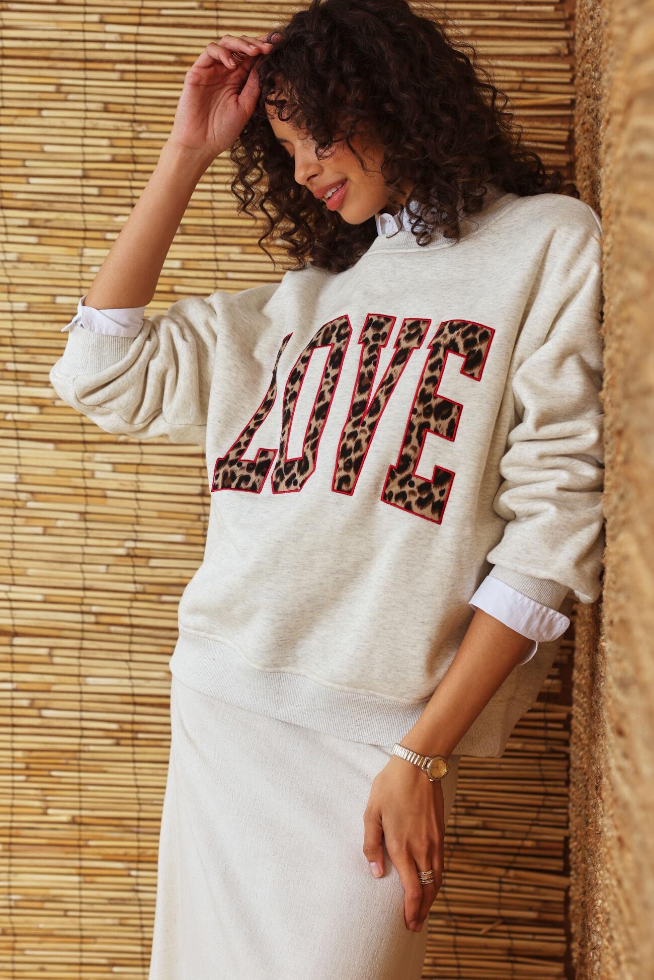 Leopard Love Sweatshirt Product Image