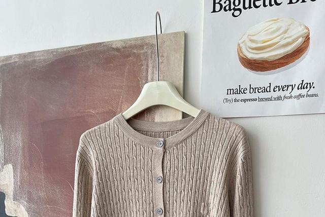 Round Neck Plain Cable Knitted Cardigan Product Image