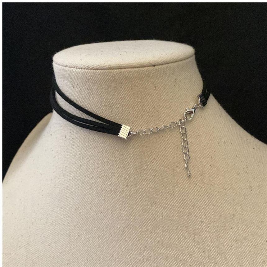 Hoop Accent Choker Product Image