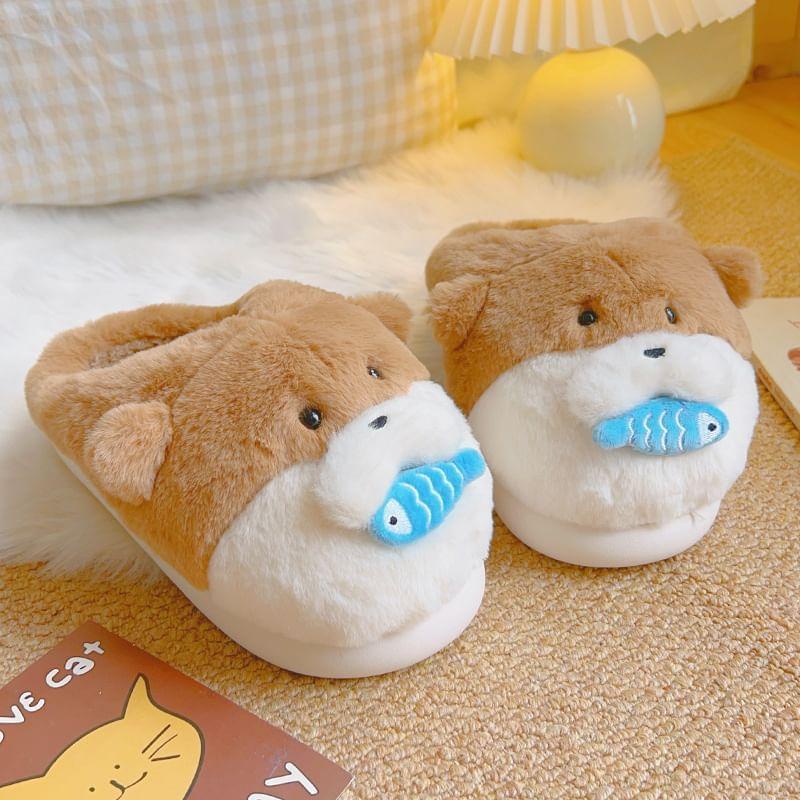 Otter Chenille Home Slippers Product Image