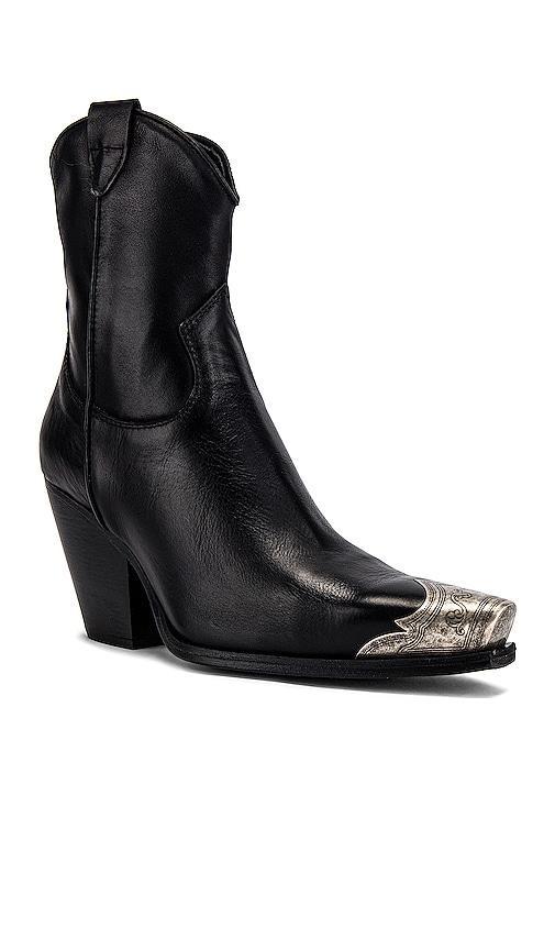 Free People Brayden Western Boot in Black. Size 36, 37, 37.5, 38, 39, 39.5, 40. Product Image