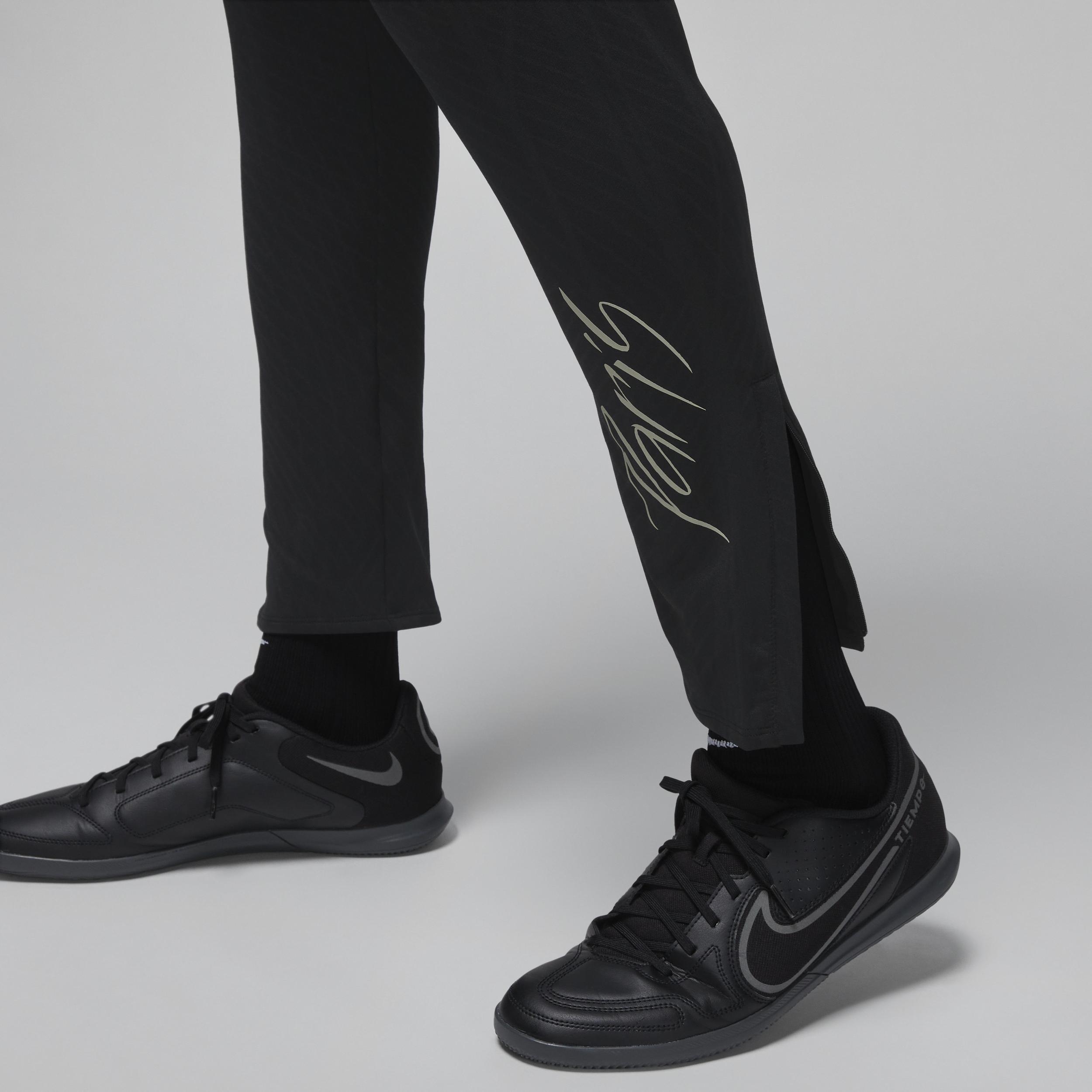 Mens Jordan Brand Black Paris Saint-Germain 2023/2024 Third Strike Performance Pants Product Image