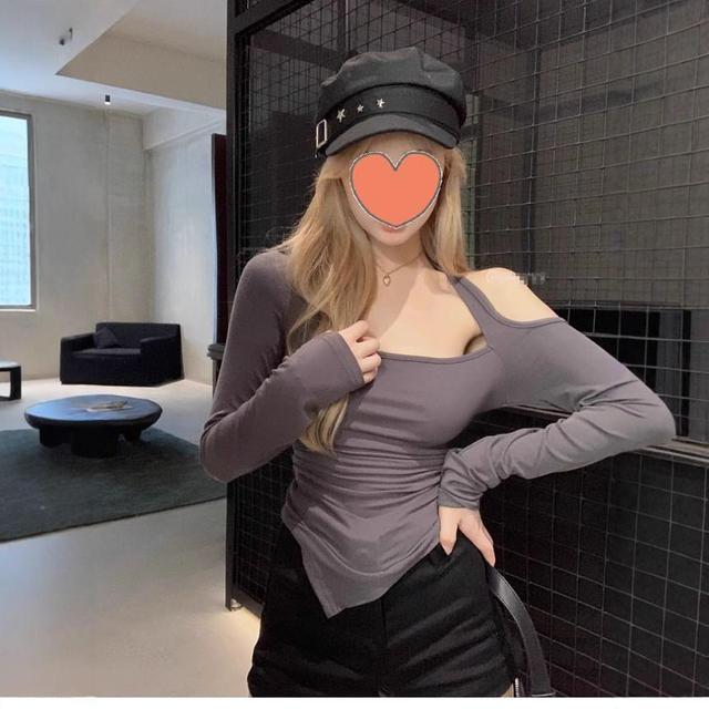 Long Sleeve Cold Shoulder Plain Ruched Crop Top Product Image