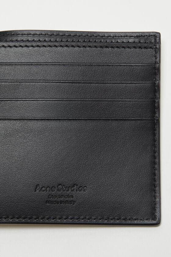 Folded leather wallet Product Image