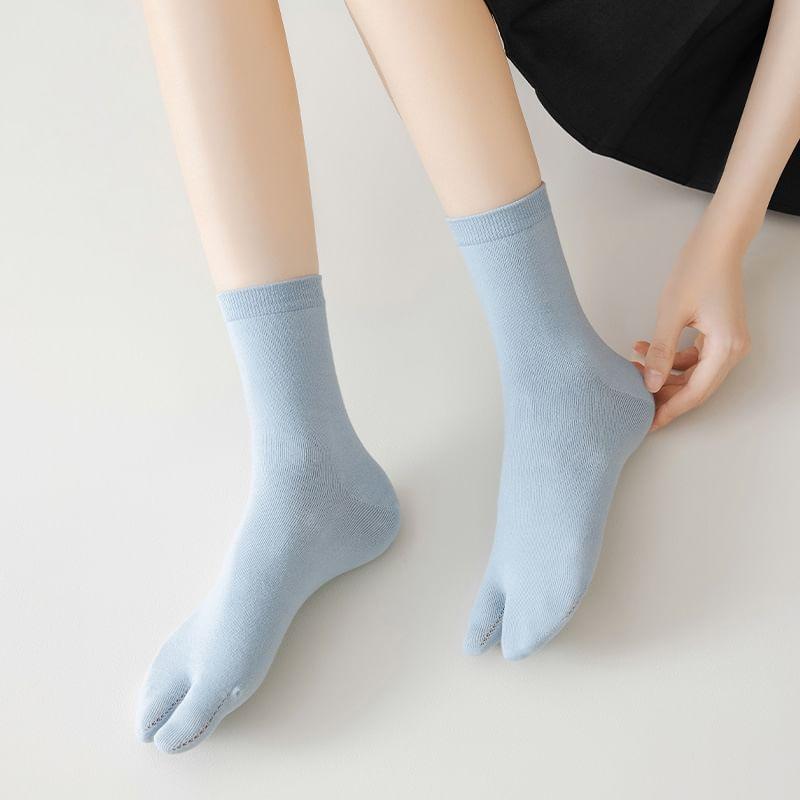 Plain Split Toe Socks Product Image