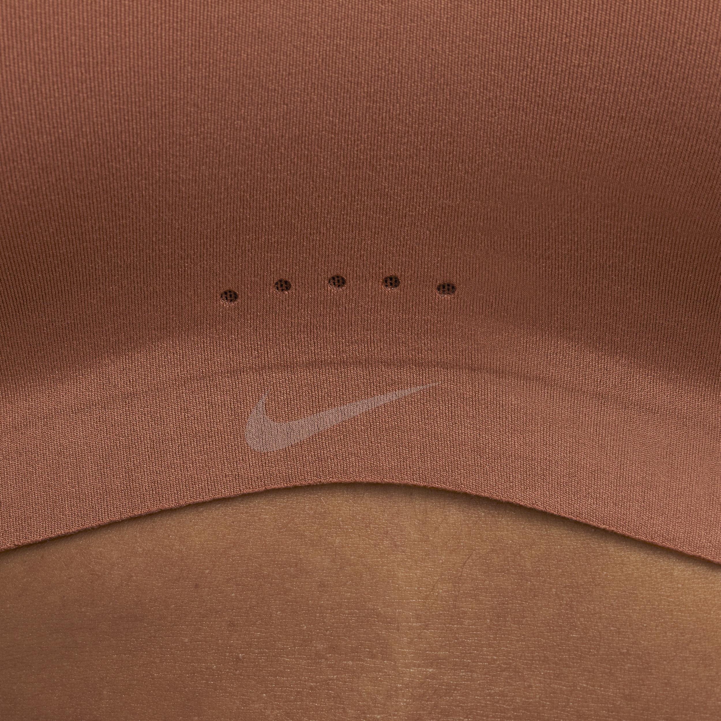 Nike Women's Alate Coverage Medium-Support Padded Sports Bra Product Image