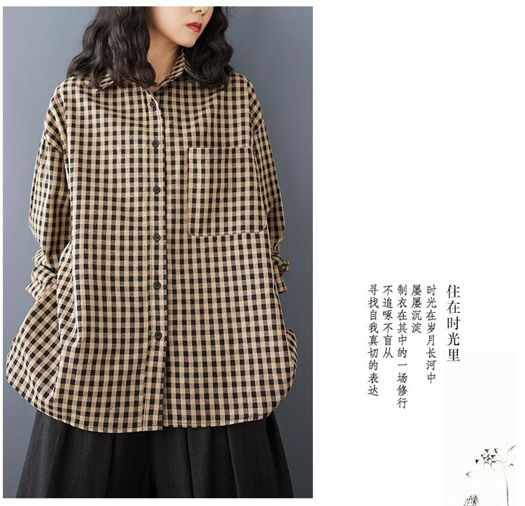 Long-Sleeve Plaid Pocketed Shirt Product Image