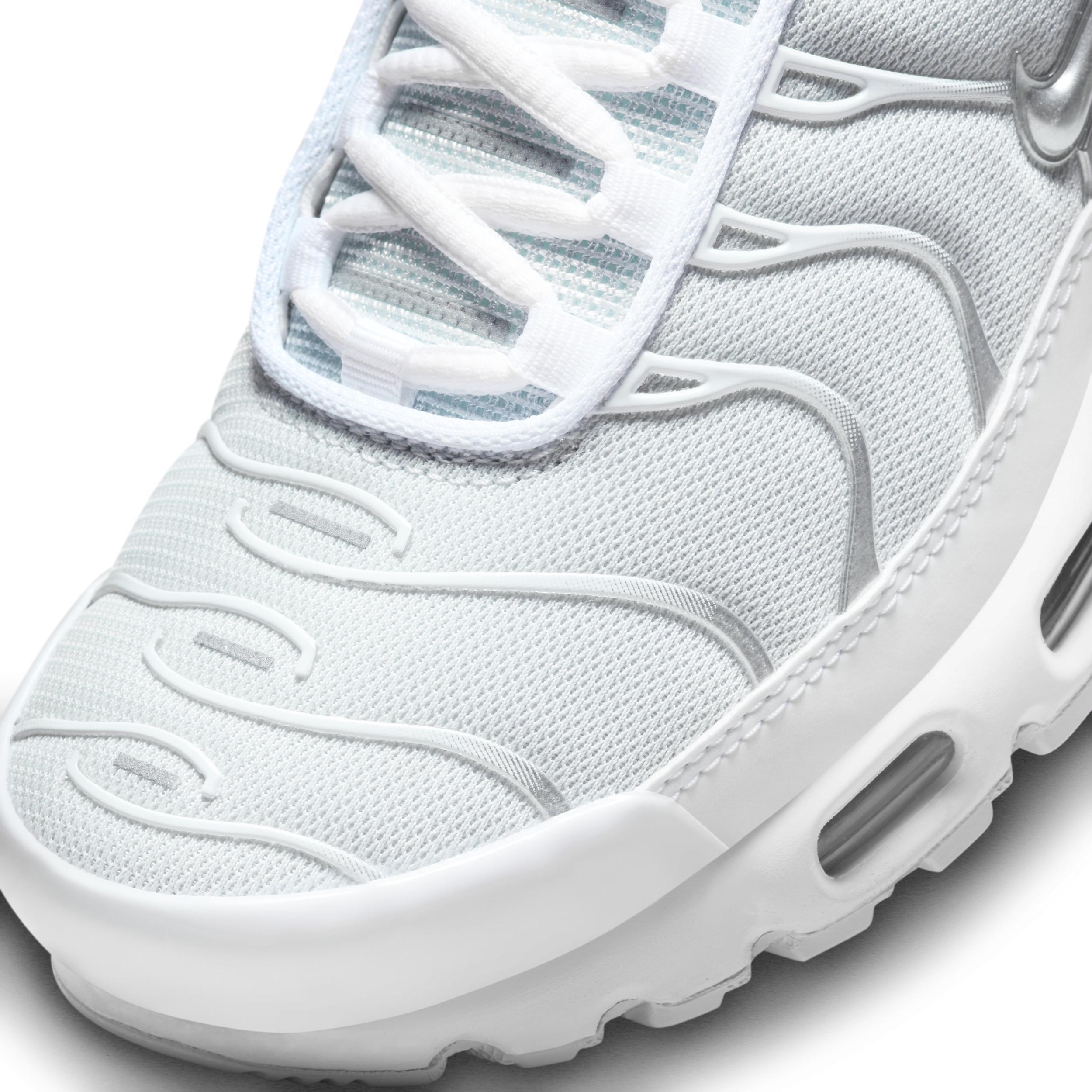 Nike Womens Air Max Plus Shoes Product Image