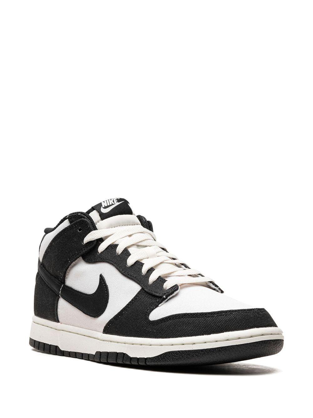 Dunk Mid "black/white" Sneakers Product Image