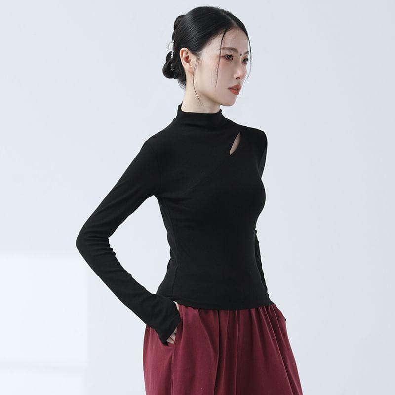 Long-Sleeve Mock Neck Plain Cutout T-Shirt Product Image