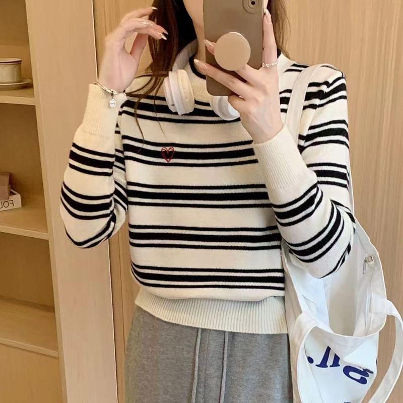 Round Neck Striped Sweater Product Image