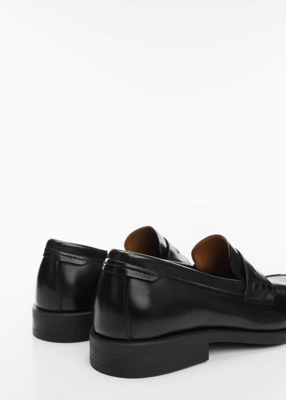 MANGO MAN - Aged-leather loafers blackMen Product Image