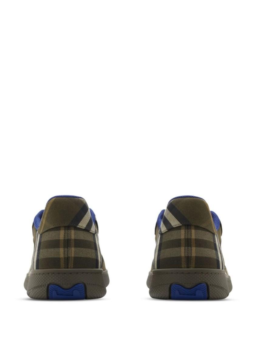 BURBERRY Sneakers In Green Product Image