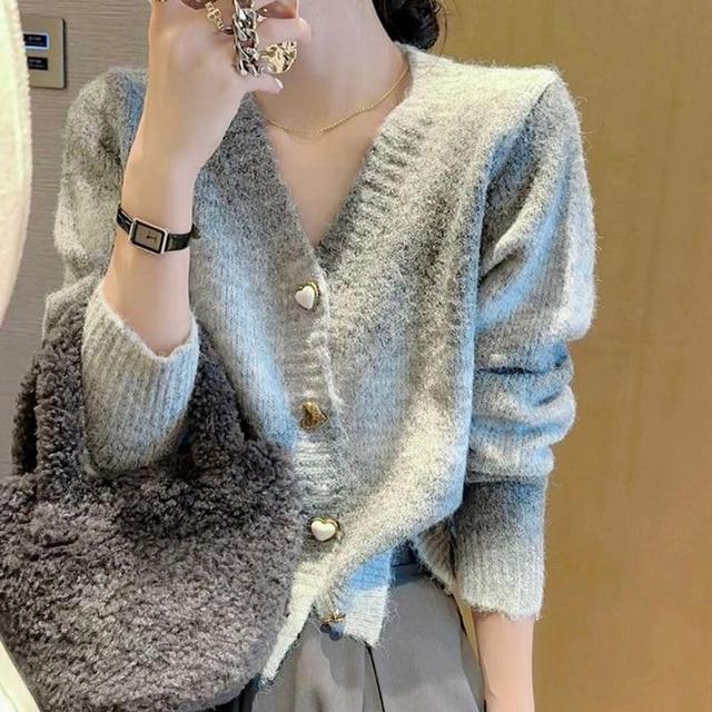 V-Neck Gradient Heart Button Cardigan Product Image