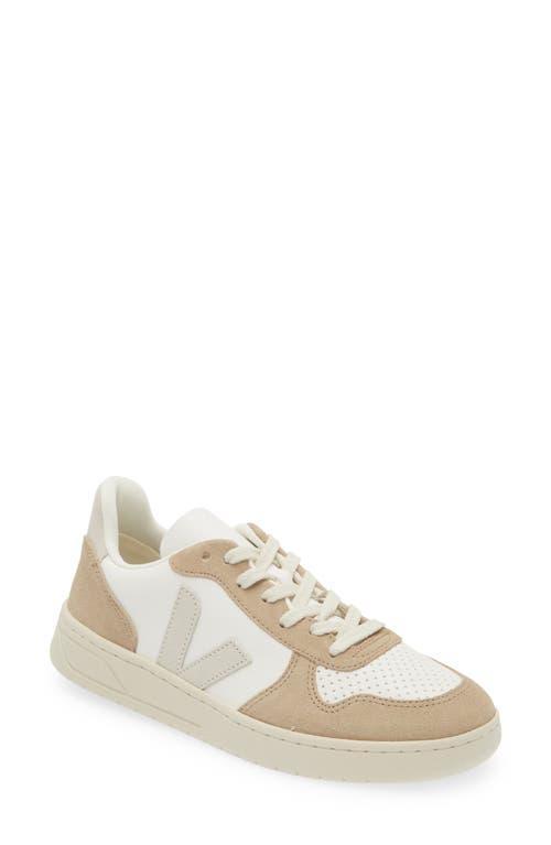 Veja V-10 Sneaker Product Image