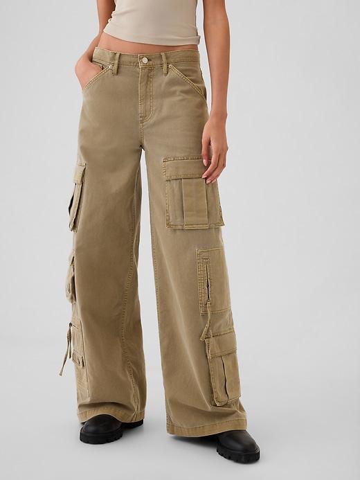 Mid Rise Relaxed Cargo Pants Product Image