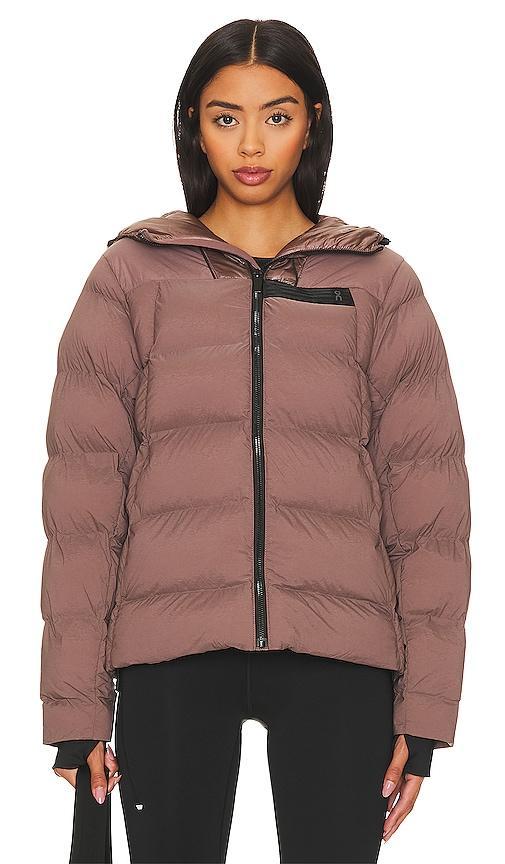 On Challenger Puffer Jacket Size M. Product Image