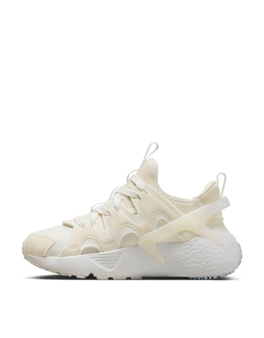 Nike Air Huarache Craft sneakers in white Product Image