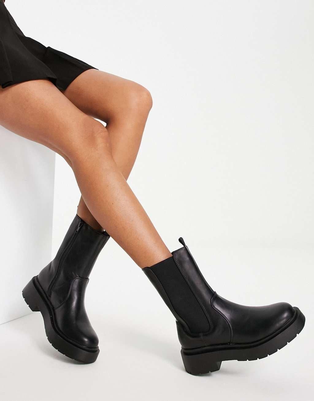 New Look flat chunky high ankle chelsea boot in black product image