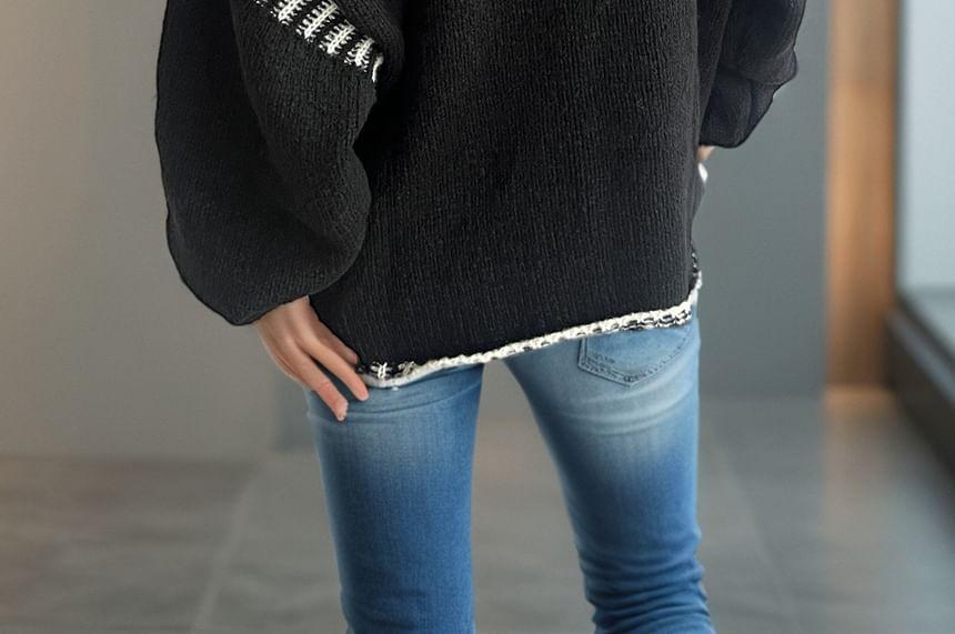 Puff-Sleeve Round Neck Plain Contrast Trim Sweater Product Image