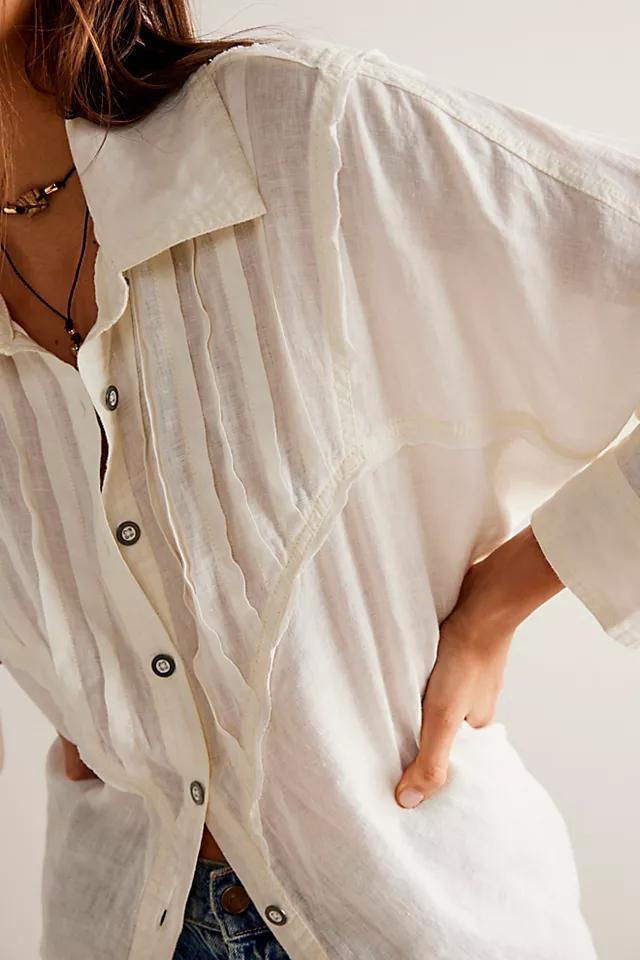 Tucked Up Linen Shirt Product Image