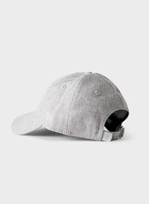 new era x aritzia 9twenty hat Product Image