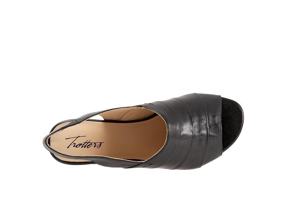 Trotters Nina Women's Shoes Product Image