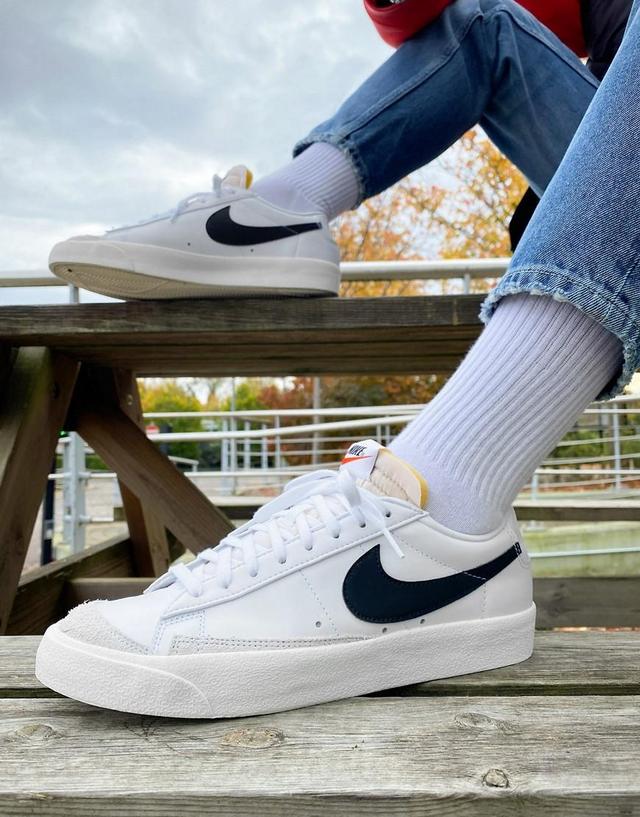 Nike Men's Blazer Low '77 Vintage Shoes Product Image