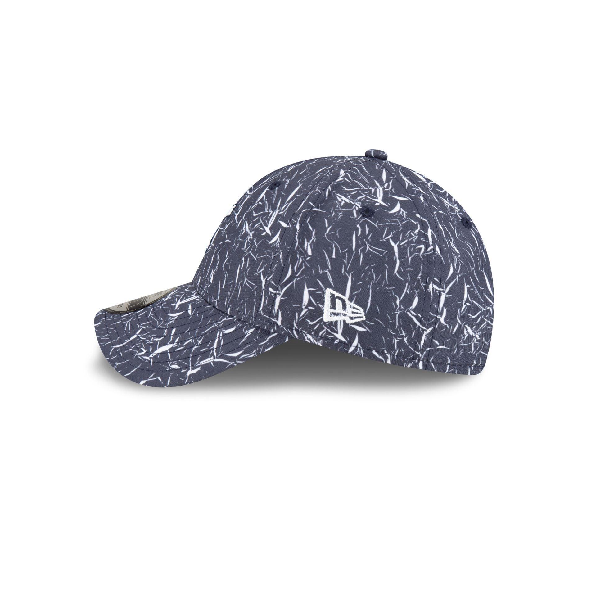 Tottenham Hotspur Crinkle All Over Print 9FORTY Adjustable Hat Male Product Image