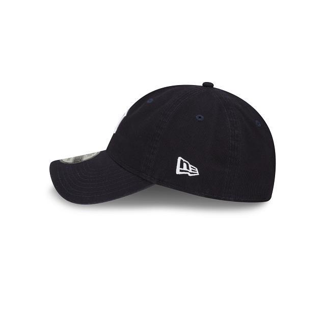 Milwaukee Bucks Black 9TWENTY Adjustable Hat Male Product Image