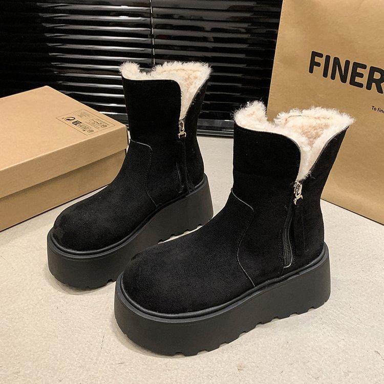 Platform Plain Zip Short Snow Boots Product Image