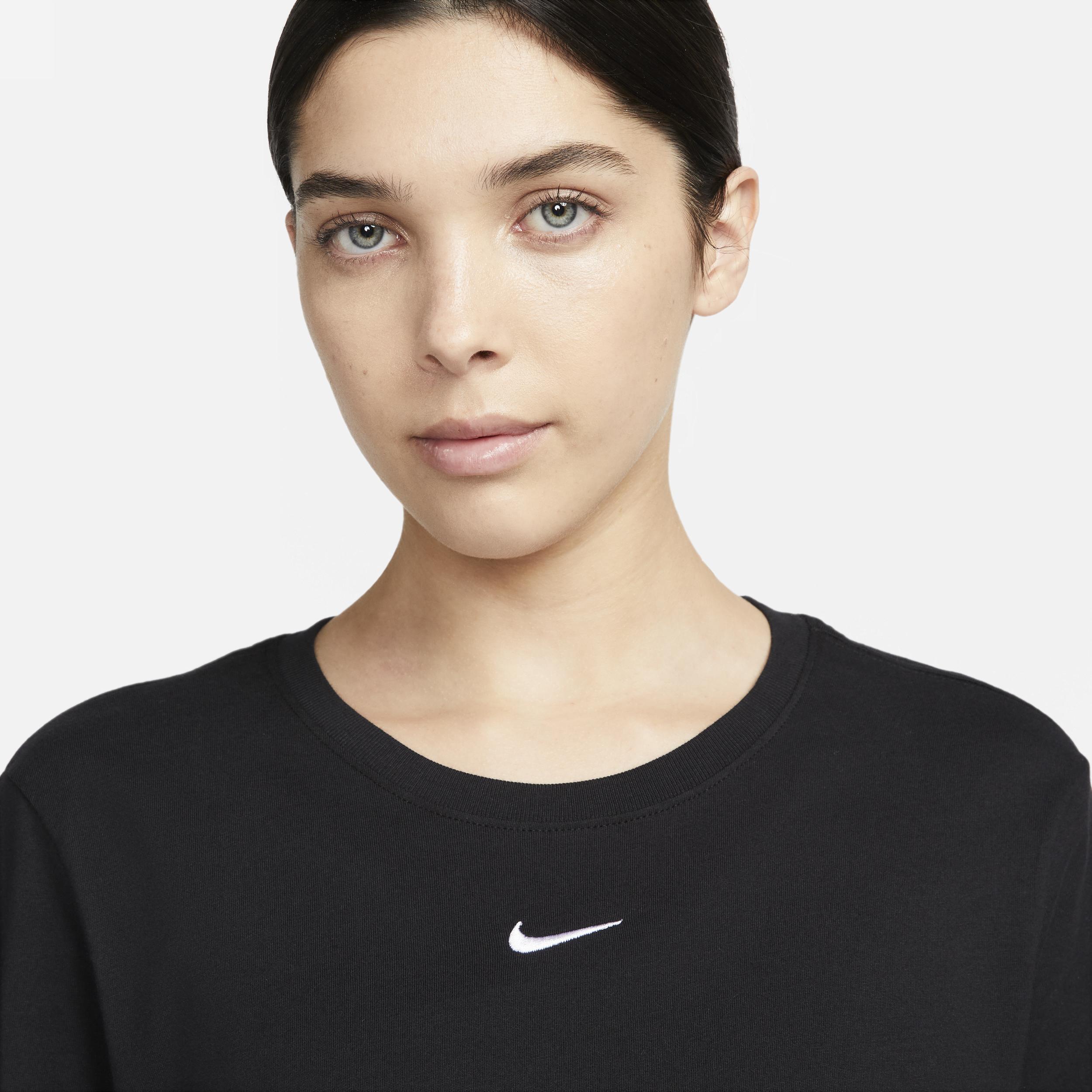 Women's Nike Sportswear Premium Essentials Long-Sleeve T-Shirt Product Image