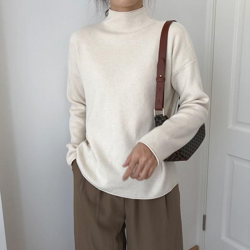 Long-Sleeve Mock Neck Plain Knit Top Product Image