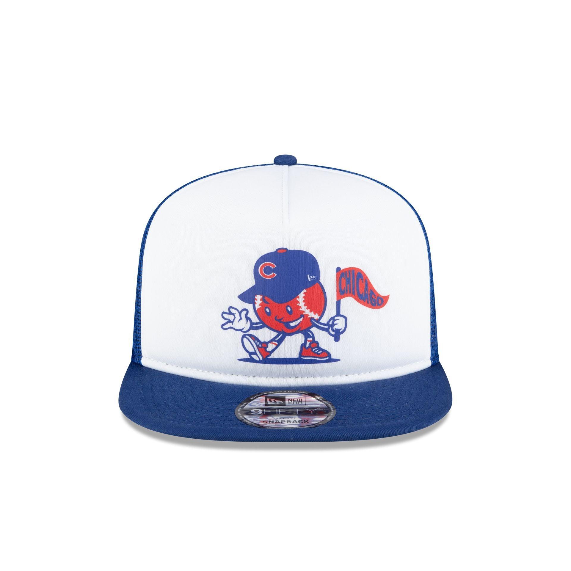 Chicago Cubs Court Sport 9FIFTY A-Frame Trucker Hat Male Product Image