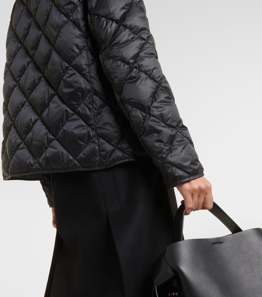 The Cube Trea Quilted Down Jacket In 002 Black Product Image