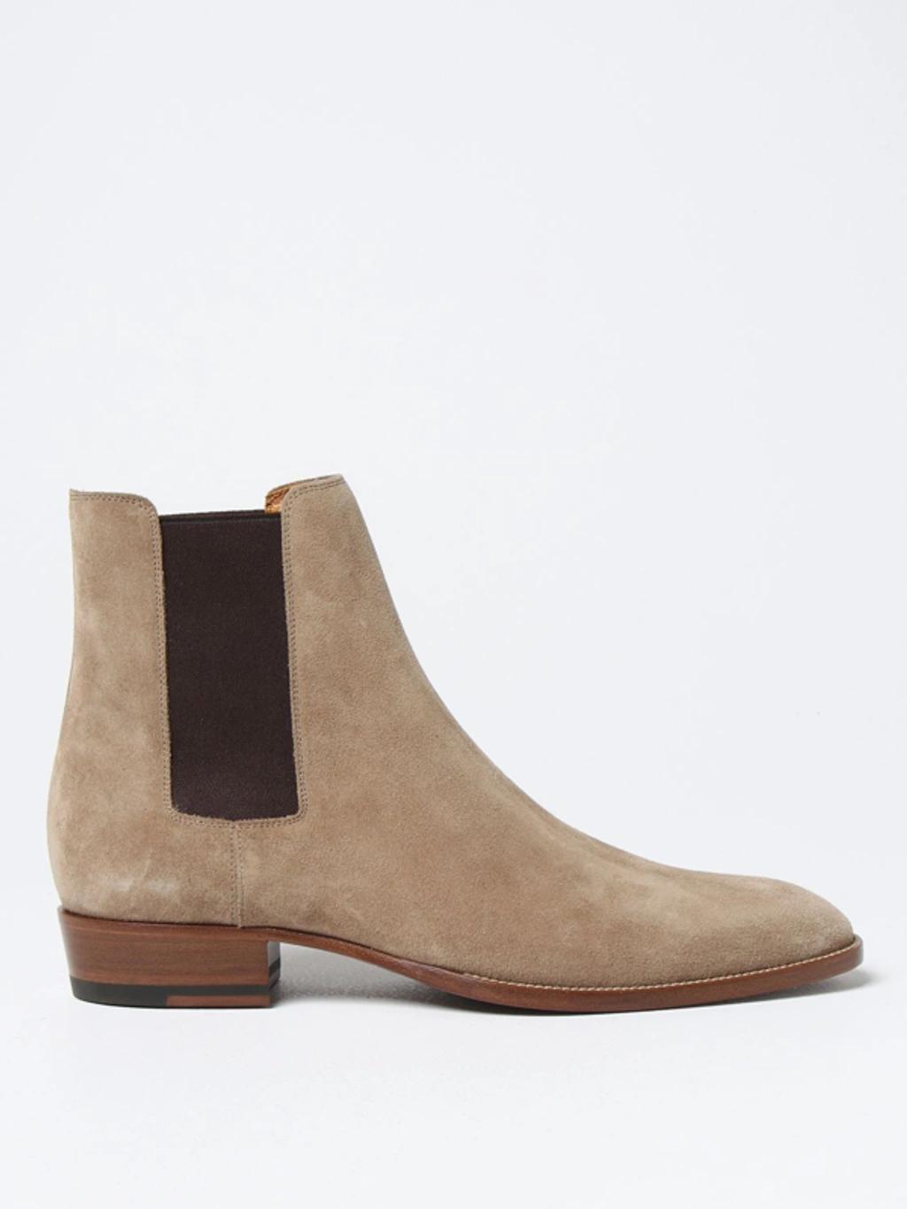 Pointed Toe Chelsea Boots In Brown product image