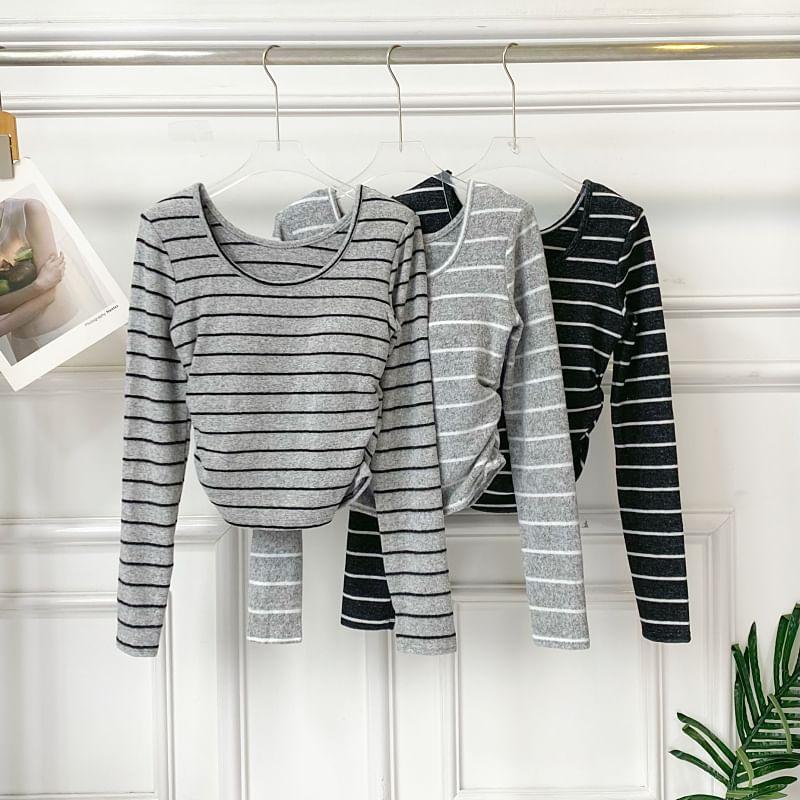 Long Sleeve Round Neck Striped Cropped T-Shirt Product Image