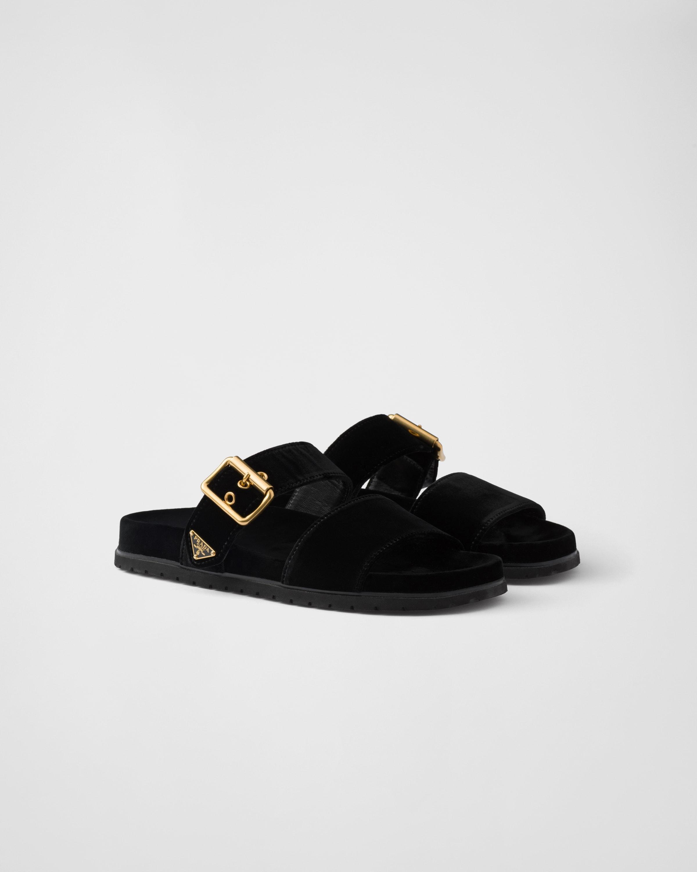 Velvet slides Product Image